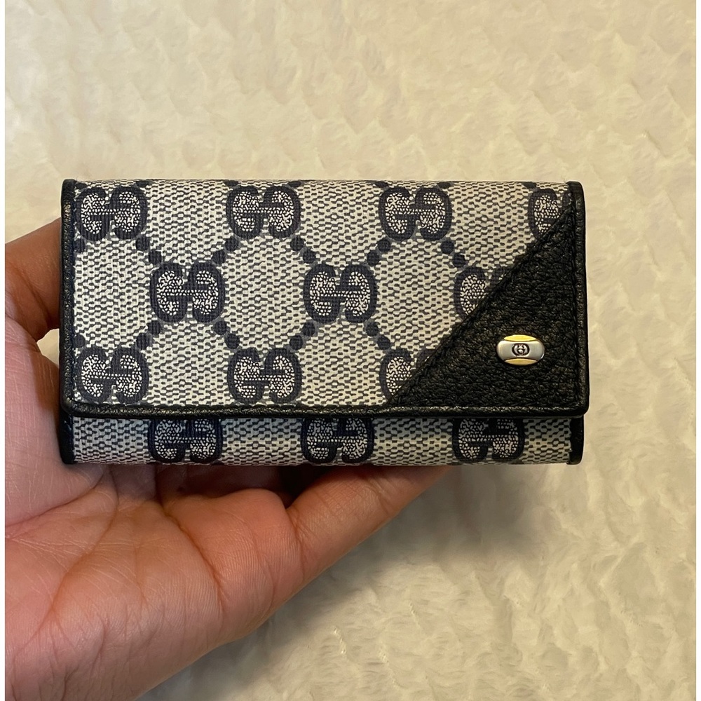 Gucci key holder